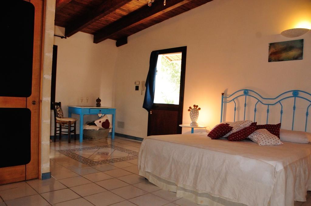 Alba Bed & Breakfast Melendugno Szoba fotó